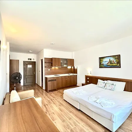 Grenada - Menada Apartmanhotel Napospart