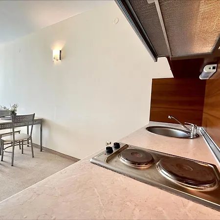 Apartmanhotel Grenada - Menada Napospart