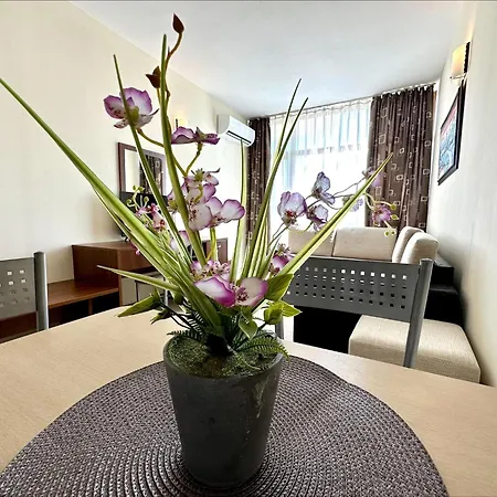 Grenada - Menada Apartmanhotel Napospart