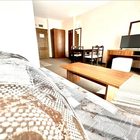 Apartmanhotel Grenada - Menada 2*