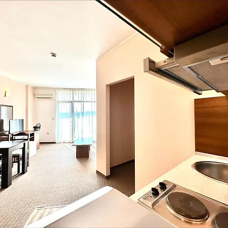 Apartmanhotel Grenada - Menada 2*