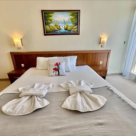 Grenada - Menada Apart Otel 2*