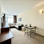 Appart hôtel Grenada - Menada 2*