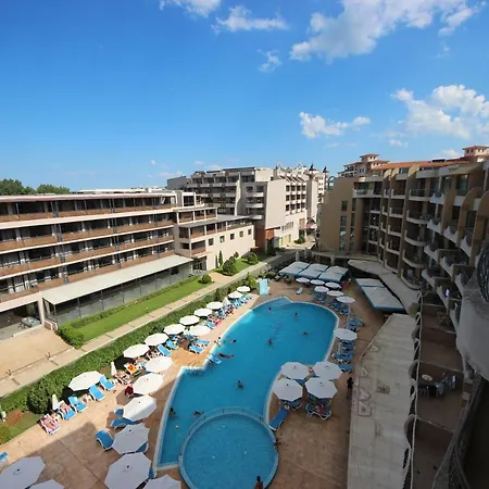 Apartahotel Grenada - Menada 3*