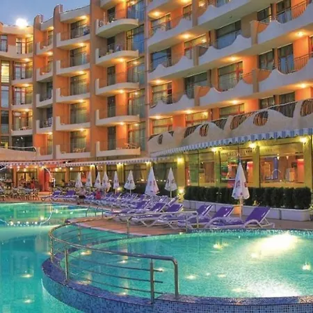 Apartahotel Grenada - Menada 3*